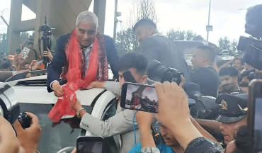 साढे पाँच महिनापछि नेपाल फर्किए शेरबहादुर देउवा